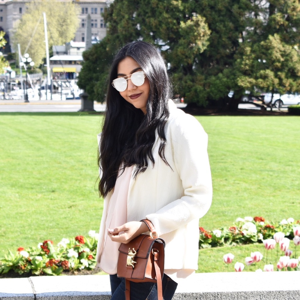 White classic blazer.